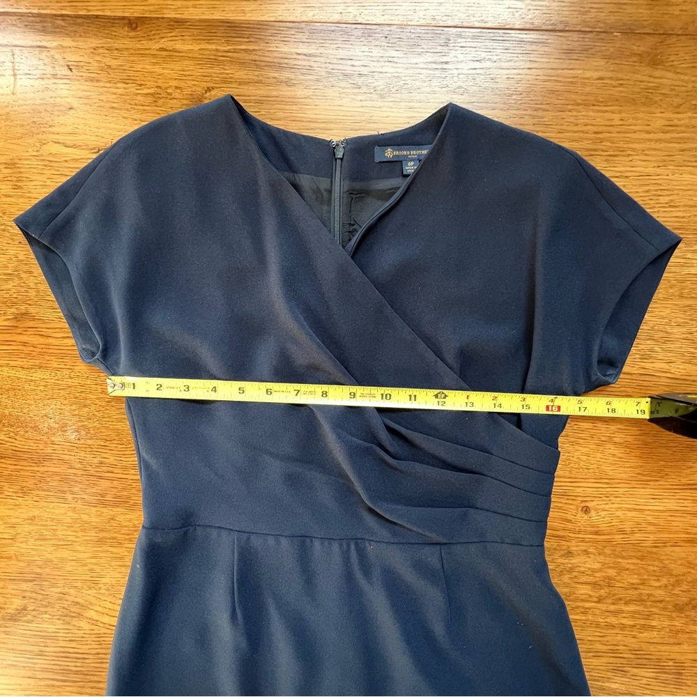 ⭐️ Brooks Brothers Navy Faux Wrap Cap Sleeve V Neck Dress Size 6 P - Picture 6 of 14